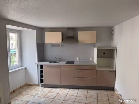 appartement type f1 centre-ville