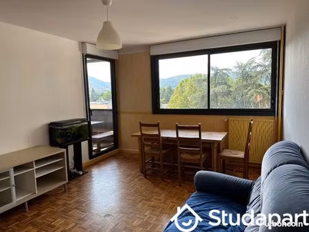 chambre 1 pièce 11 m²