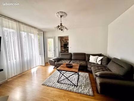 appartement 3 pièces 69 m²