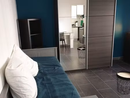 studio meublé lumineux de 22 m² avec balcon et parking