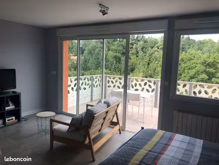 studio meuble