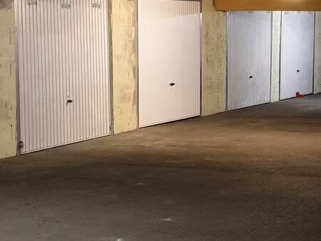 box à louer 33m2 fontenay sous bois - idéal parking ou stockage