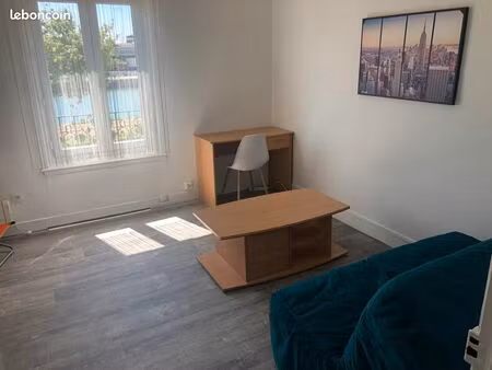 studio meuble étudiant