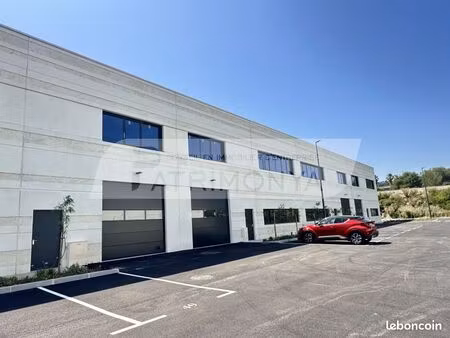 local d'activité 312 m²