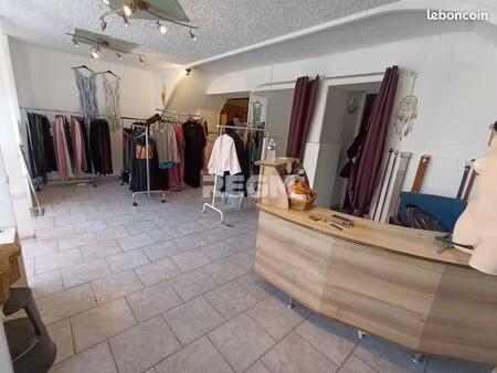 local commercial 53 m² marseille