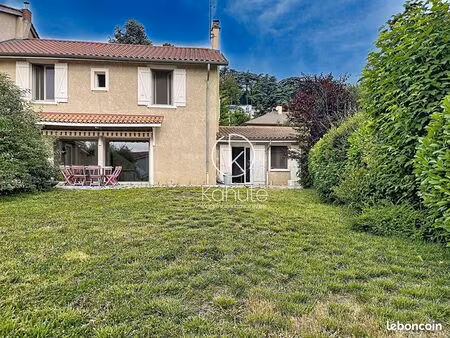 maison 6 pièces 160 m²
