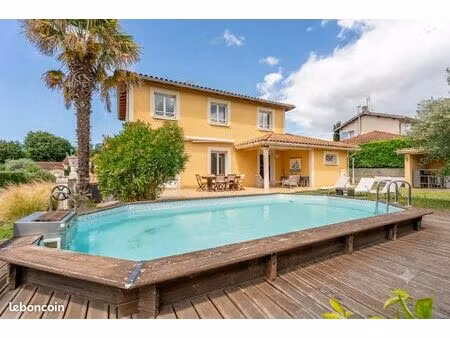 [particulier] bastide contemporaine avec vue panoramique sur les monts d'or – genay (69730