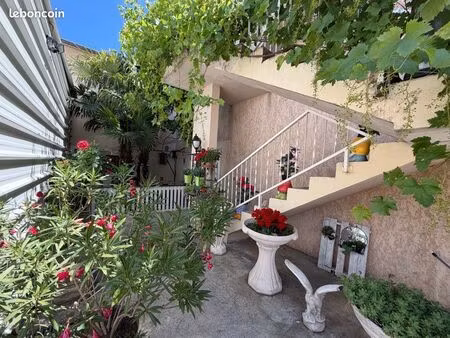 maison d’exception 5 chambres avec garage de 300 m² à villeurbanne