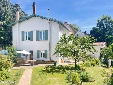 maison 4 pièces écully vivier