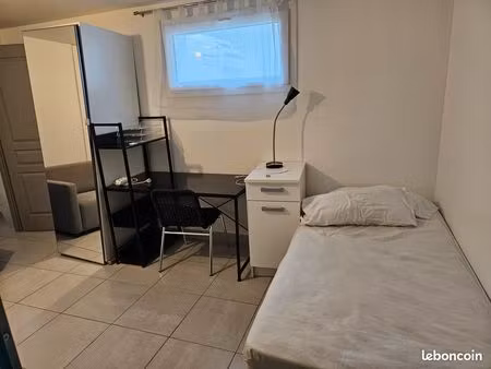 studio meublé