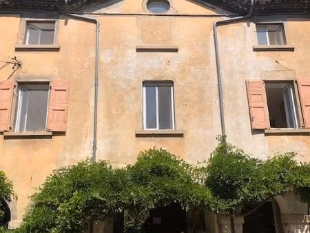 charmant appartement 90 m2 centre ville de condrieu