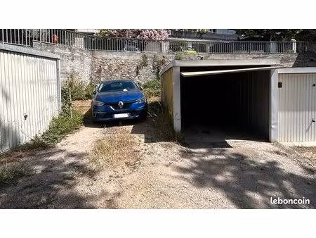 garage sécurisé + parking à louer – gémenos