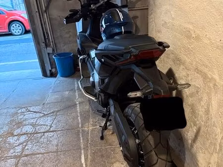 loue emplacement moto-la plaine