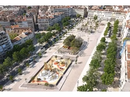 local 230 m²