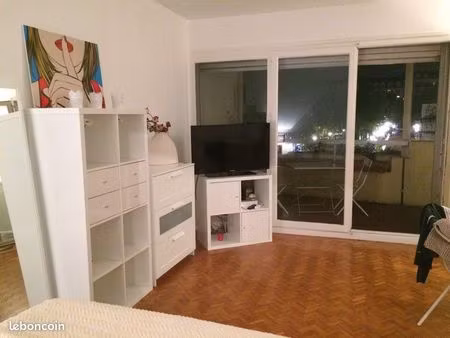 location studio meublé dans résidence sécurisée-lyon 107 cours albert thomas