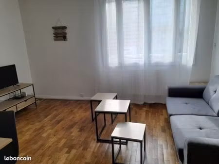 t2 de 35m2 meublé – quartier part-dieu/brotteaux - direct propriétaire