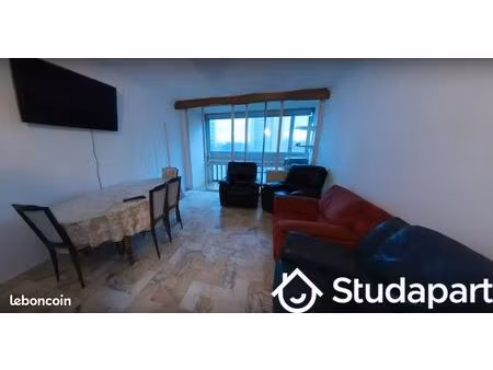 chambre 1 pièce 9 m²