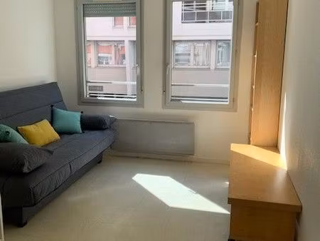 studio 1 pièce 20 m²