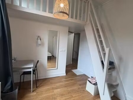 chambre 1 pièce 16 m²