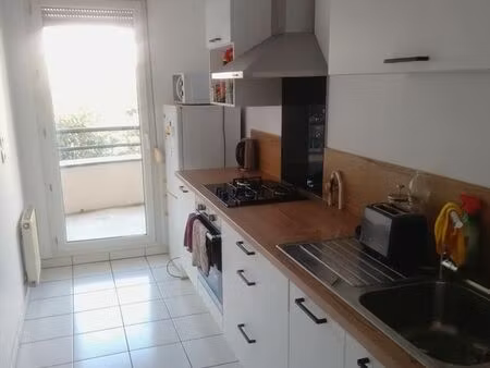appartement t3 non meublé à lyon 09
