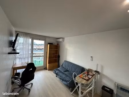 studio étudiant aux estudines