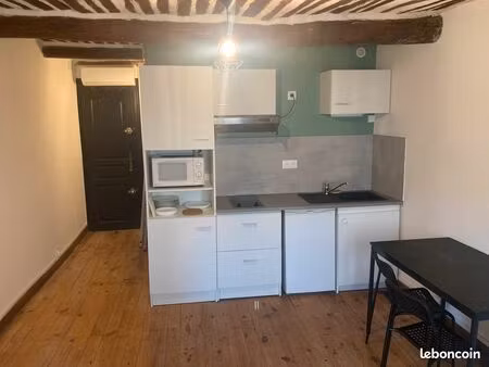 location studio meublé 22m2 pelissanne