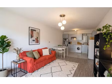 location appartement  m² t-3 à gradignan  833 €