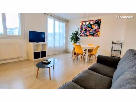 location meublée appartement 3 pièces 63 m² oullins (69600) 1.100