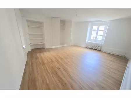 location appartement  55 m² t-2 à saint-junien  499 €