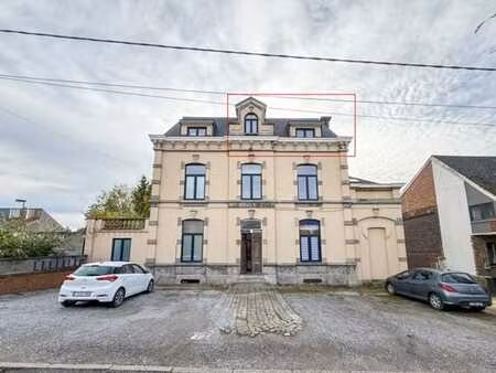 charmant appartement 1 chambre avec jardin commun à tamines!