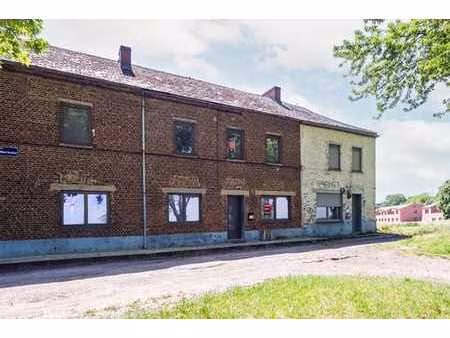 jolie maison rénovée avec garage