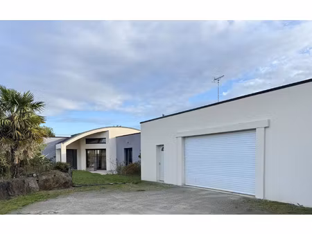 maison ligné 160 m² t-5 à vendre  397 840 €