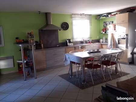 appartement 3 pièces 81 m²