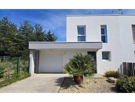 vente maison à saint-gilles-croix-de-vie (85800) : à vendre / 87m² saint-gilles-croix-de-v