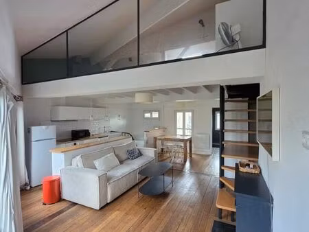 duplex meublé avec balcon - place de clichy