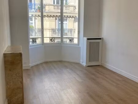 appartement 17eme – t3 - 65m2