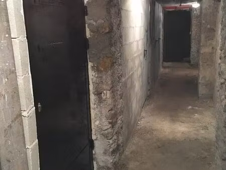 cave rue du delta 75009