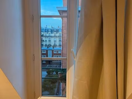 charmante chambre de service rénovée – ternes / paris 17e
