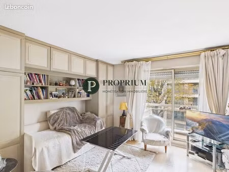 appartement  studio - 210 000 - paris