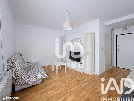 studio 1 pièce 24 m²