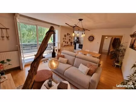 appartement t3/t4 de 67 m² avec terrasse plein sud  garage et ascenseur