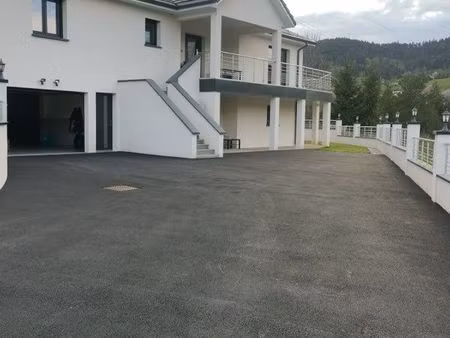 maison située dans un endroit calme à gerardmer