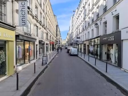 commerce 34 m²