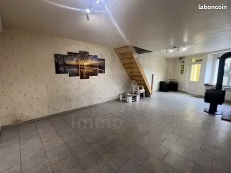 maison 2 pièces 61 m²