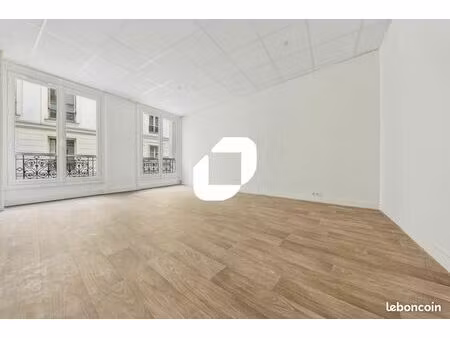 bureau 260 m²
