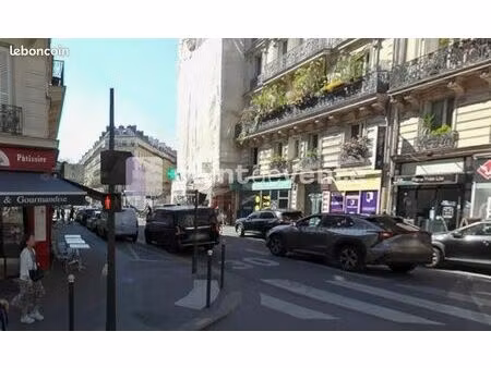 commerce divers 17 m²