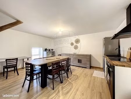 immeuble 10 pièces 177 m²