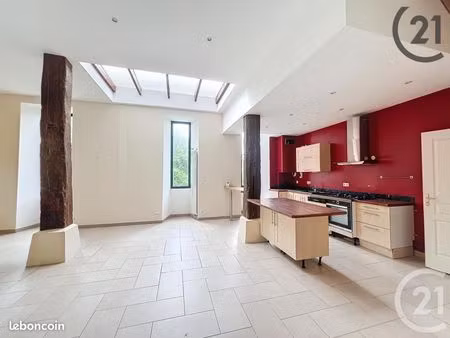 appartement 4 pièces 108 m²