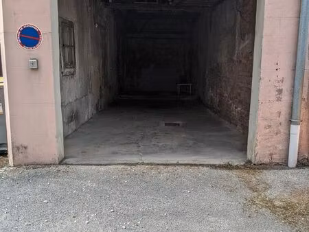 grand garage à belfort 90000