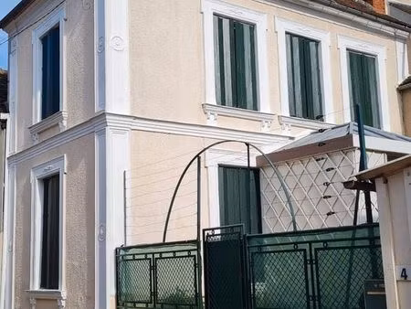 auxerre centre maison de ville